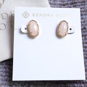 New. Kendra Scott Ellie Gold Rose Quartz Stud Earrings